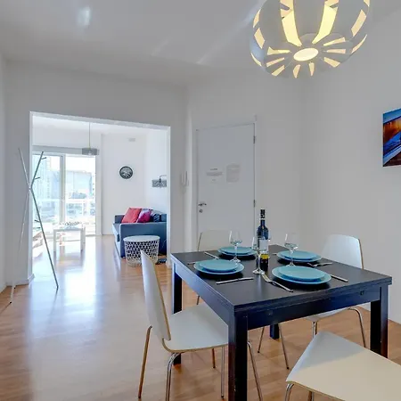 With Stunning Seaviews * Sliema