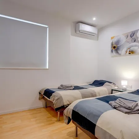With Stunning Seaviews Appartement
