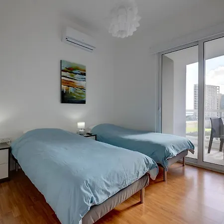 Apartment With Stunning Seaviews *