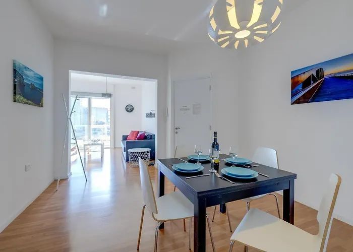 With Stunning Seaviews * Sliema