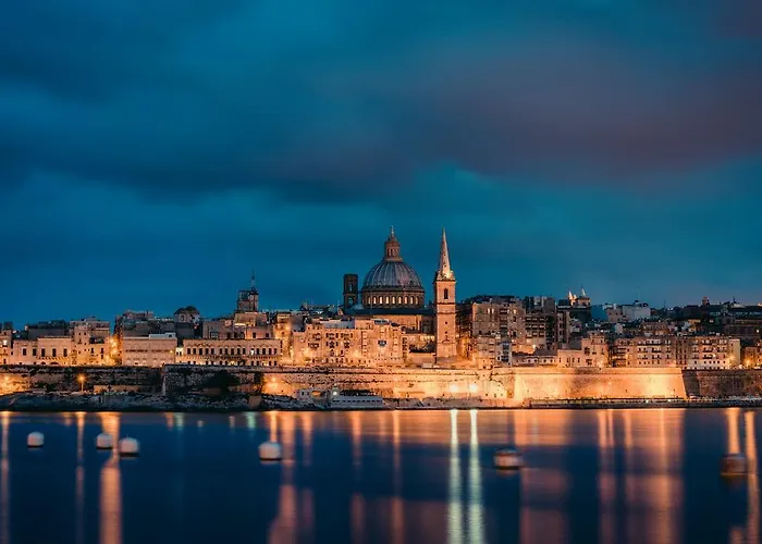 With Stunning Seaviews *